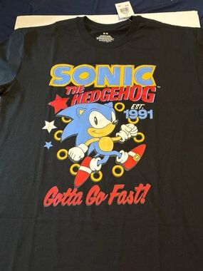 Sonic the Hedgehog Black Graphic Tee - 'Gotta Go Fast!'